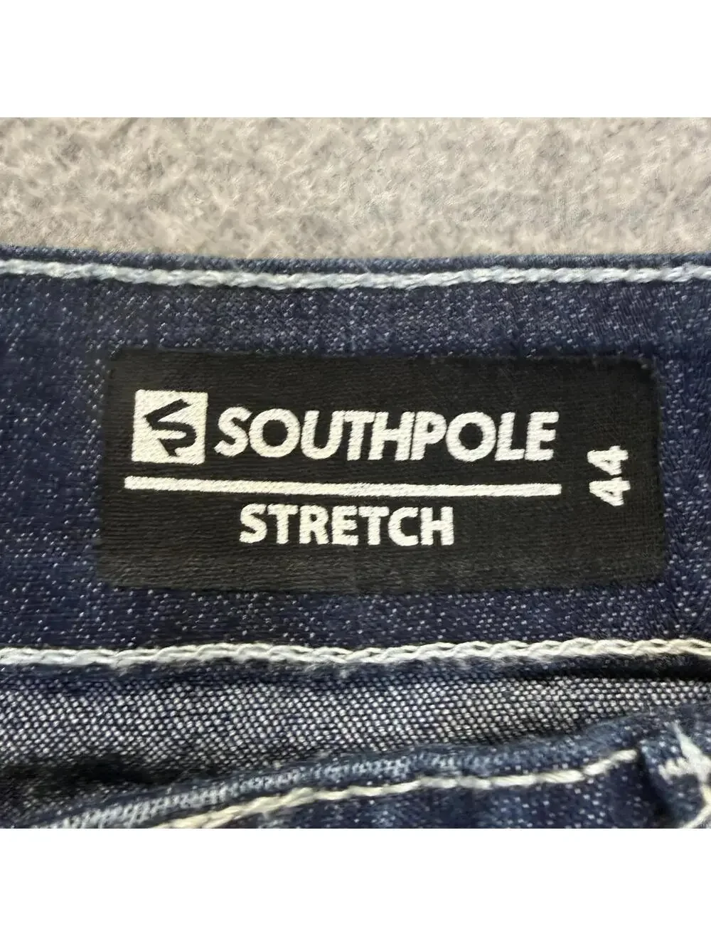 Southpole Men's Size 44 Stretch Distressed Pain Splatter Straight Leg Jeans
